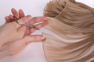 cutting wefts