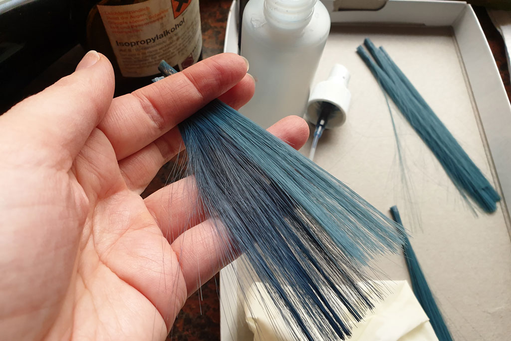 szablon barwnika do peruk w kolorze niebieskim